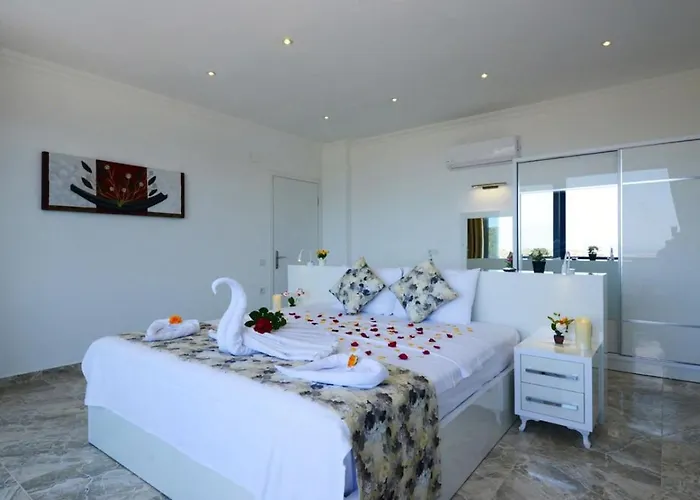 2 Bedroom Private Indoor Outdoor Pool And Jakuzzi Vilă